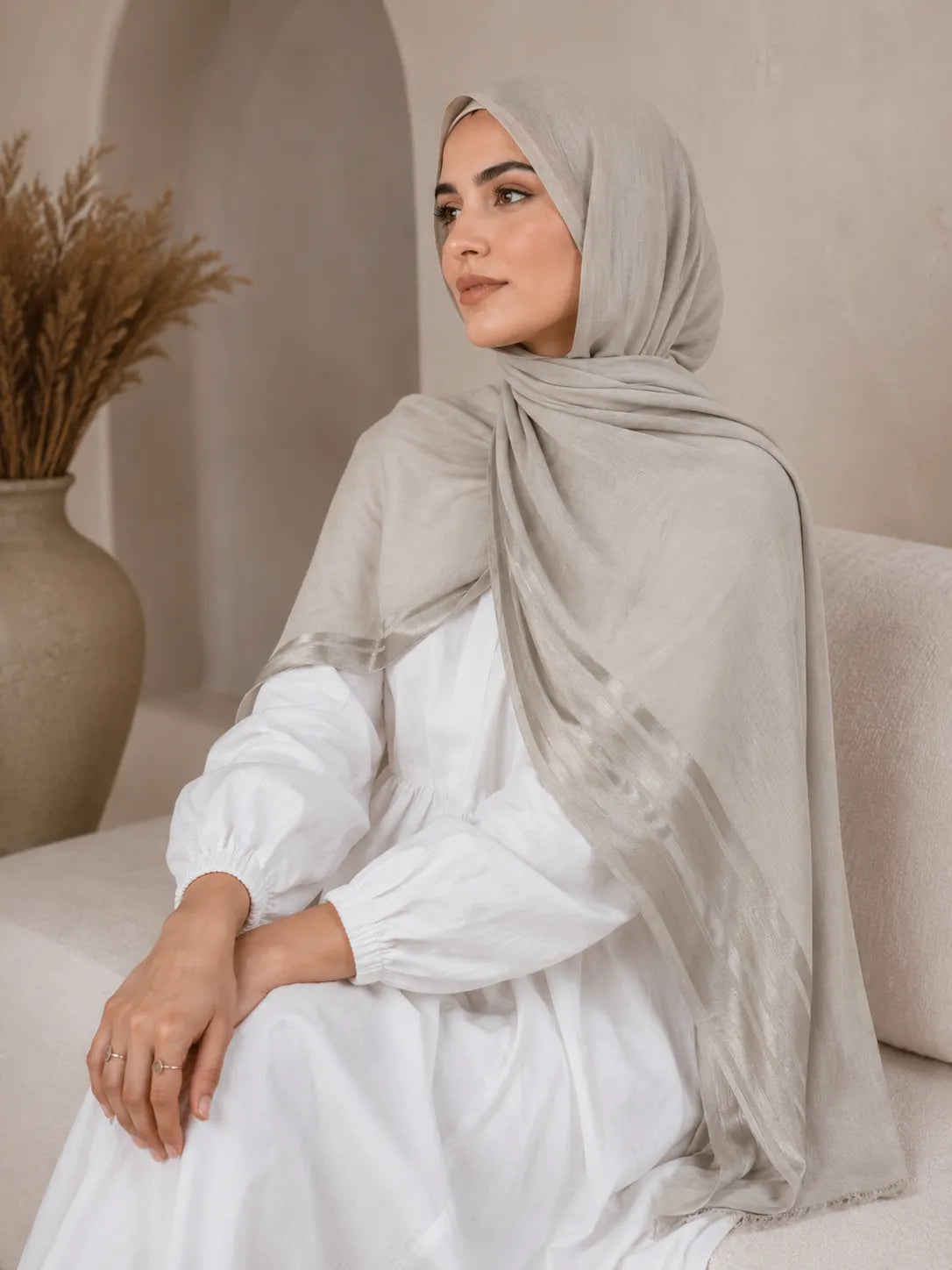 Lustrous linen scarf