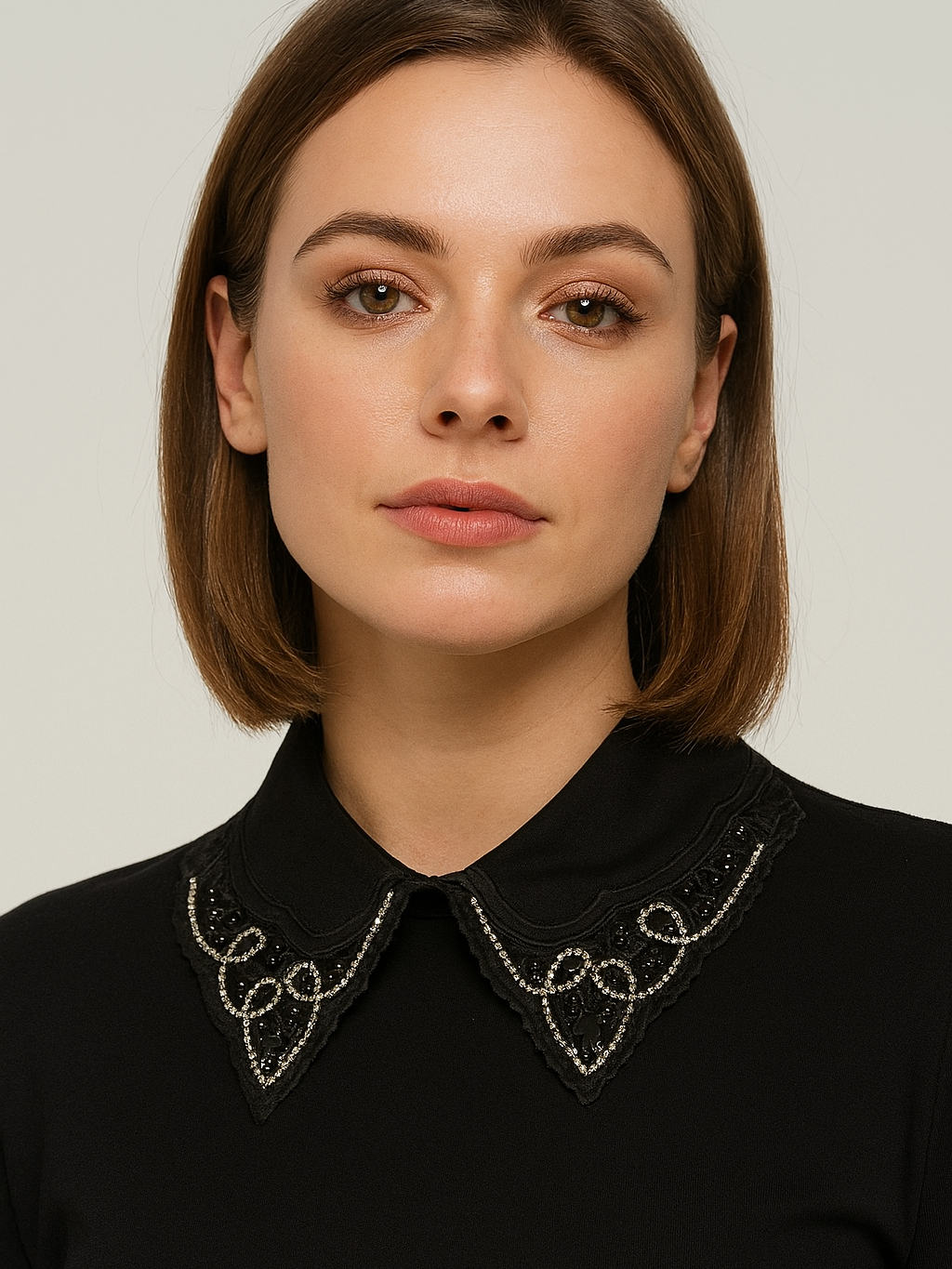 Versatile Crystal Collar