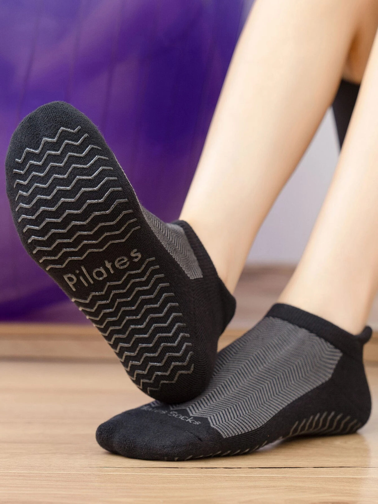 Pilate Socks