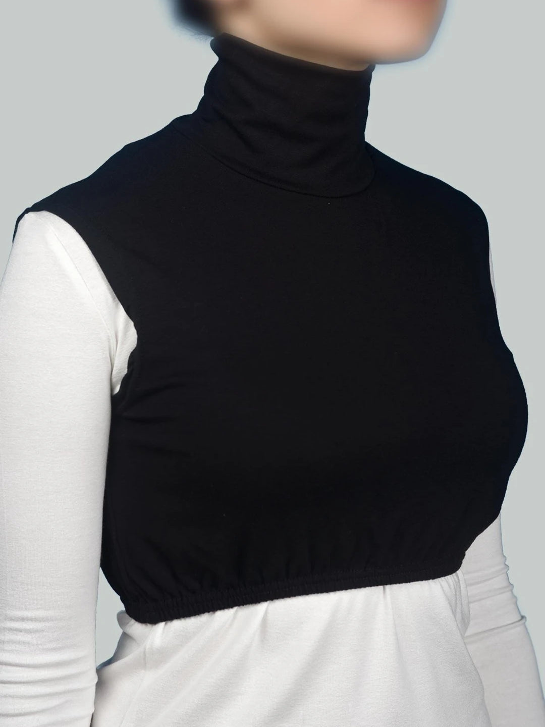 No sleeve turtle neck full neck half body