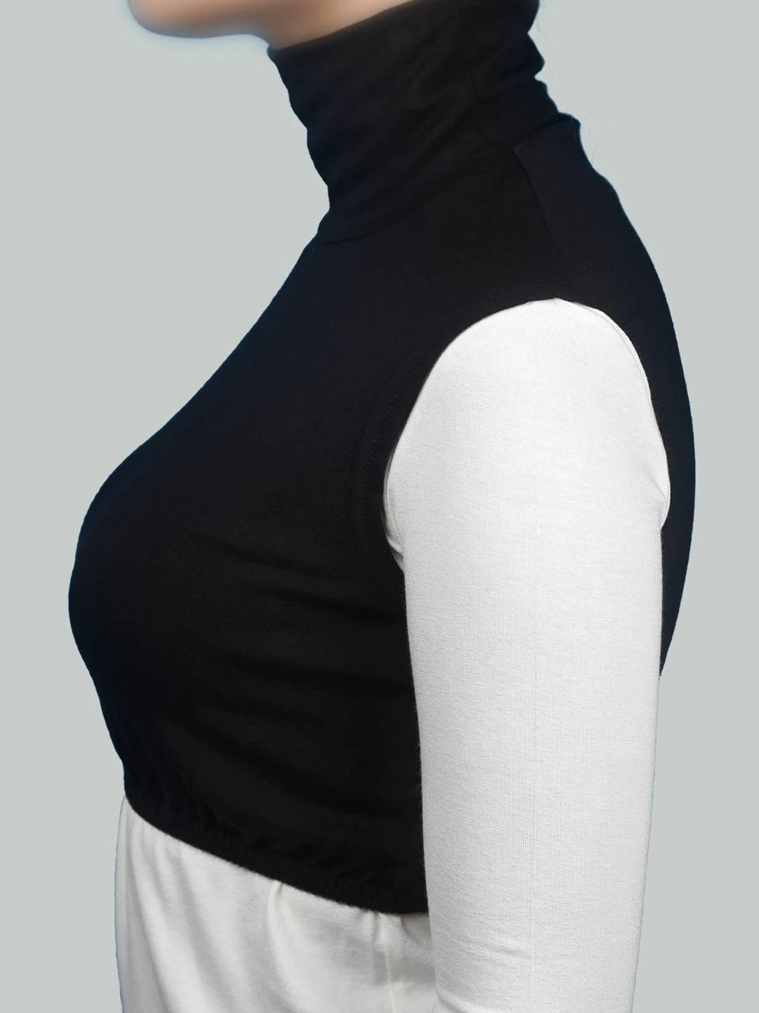 No sleeve turtle neck full neck half body