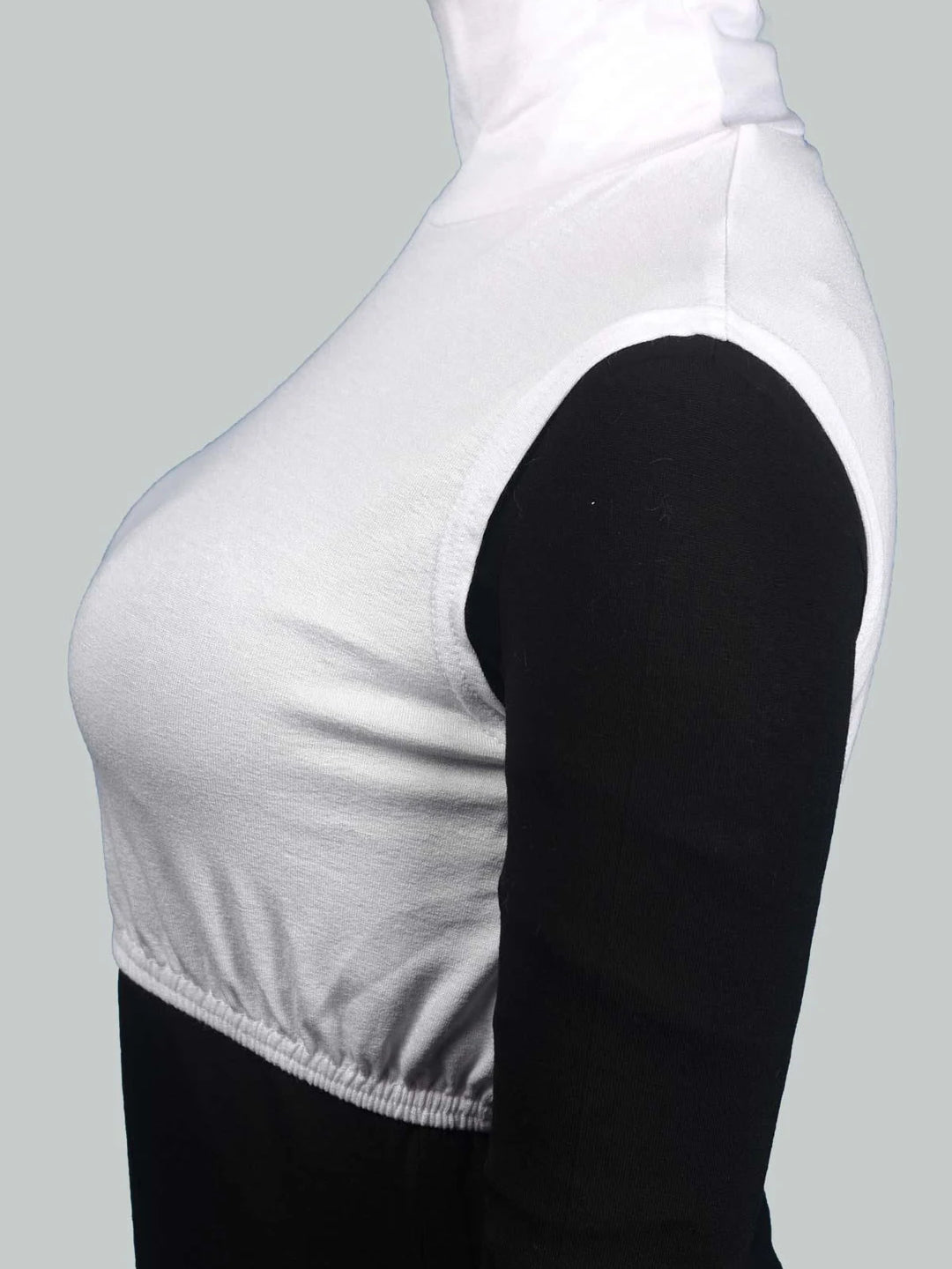 No sleeve turtle neck full neck half body