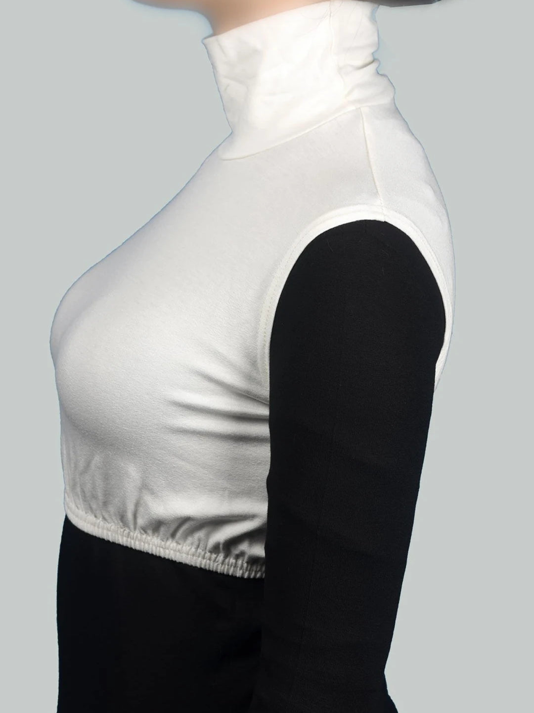 No sleeve turtle neck full neck half body