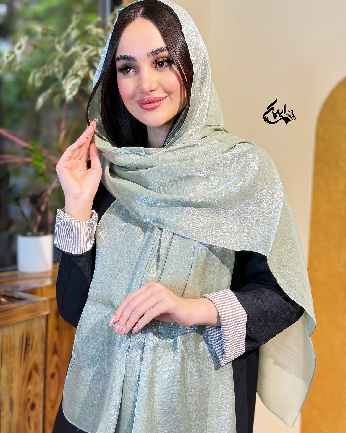 Metalic Mirai Masonic Shawl for Eid