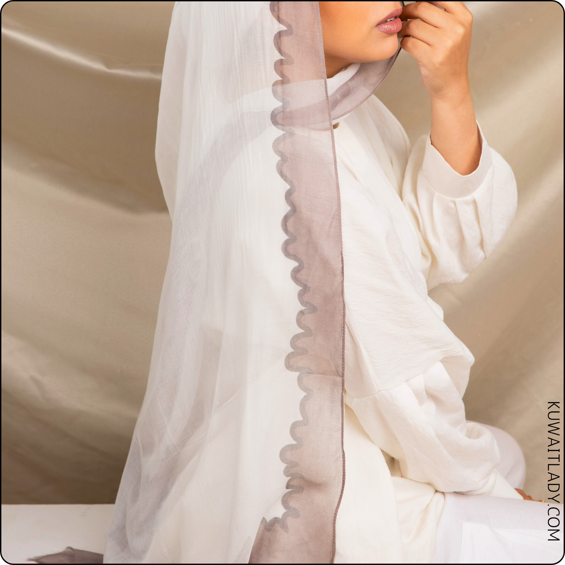 Sale hijab of Kuwait lady