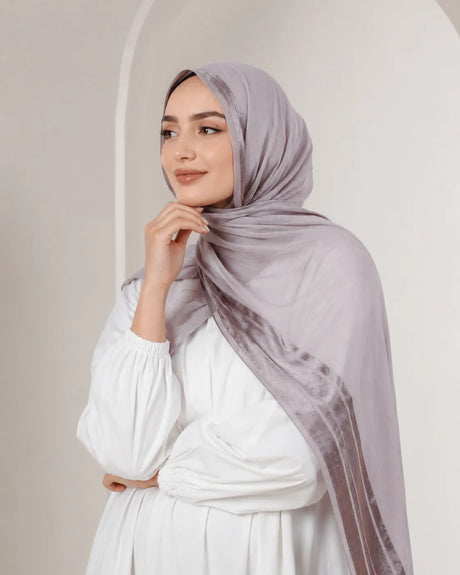 Lustrous linen scarf