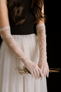 Pearl Lulu Decor Gloves