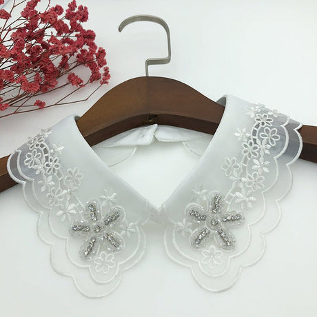 Women Rhinestones fake Collar floral design