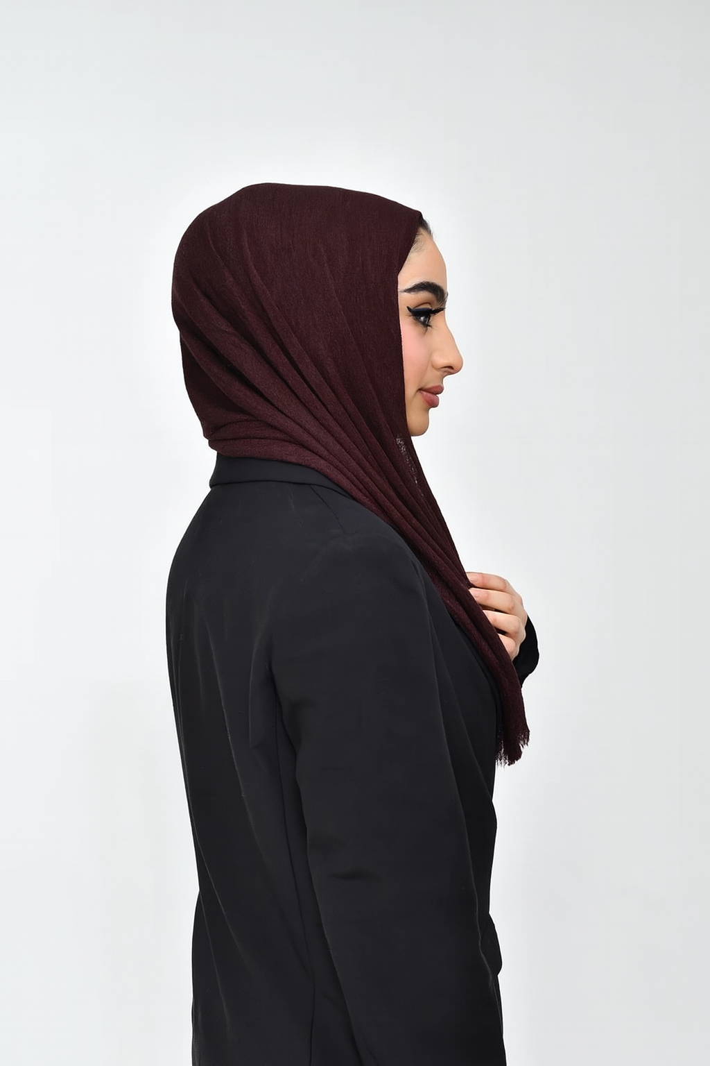 Kresha Thailendi Hijab