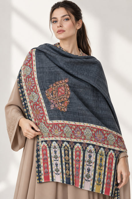 Premium Kalamkari Border #67 Charcoal Grey Shawl — 01-model-closeup