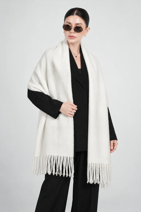 Original Wool Shawl – White – front with glasses