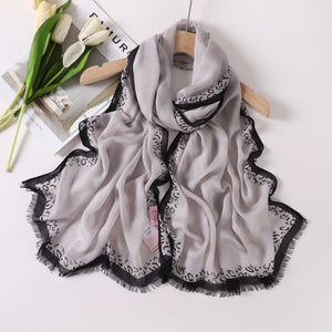 Sale hijab of Kuwait lady