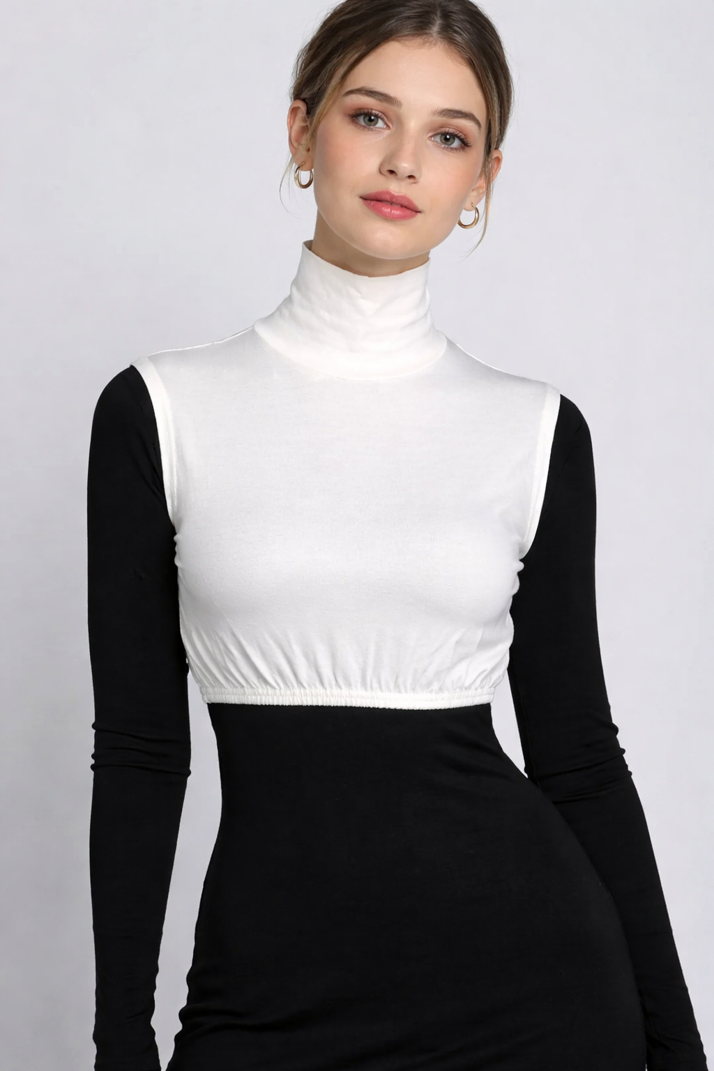 Sleeveless Turtle Neck & Half Body
