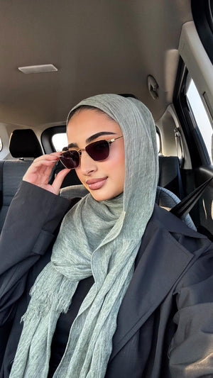 Kresha Thailendi Hijab