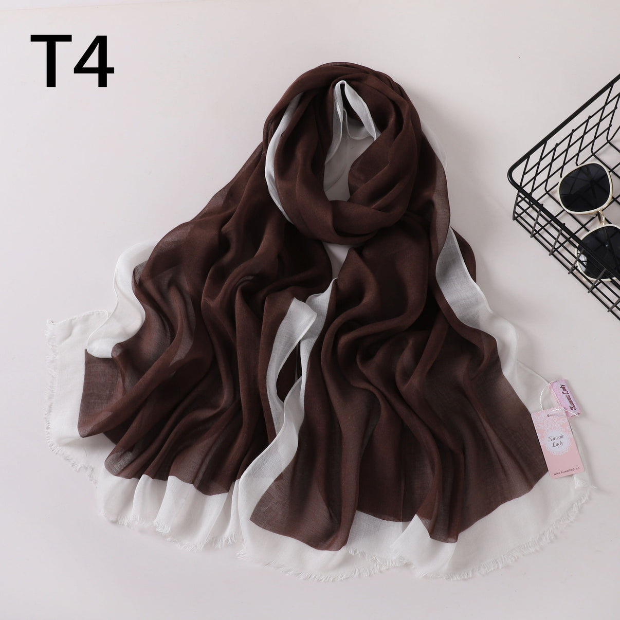 Frame border  Linen scarf Kuwait lady