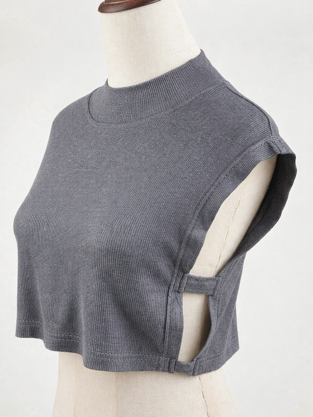 Soft fabric and Comfortable dickey collar