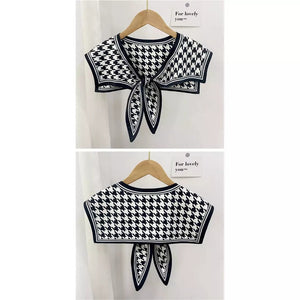 Geometric printed collar