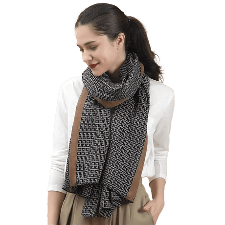 Graphic scarf for winter | Shawl